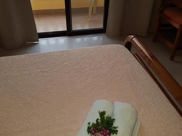 Georgia Old Town Apartments : photo 4 de la chambre chambre double avec balcon