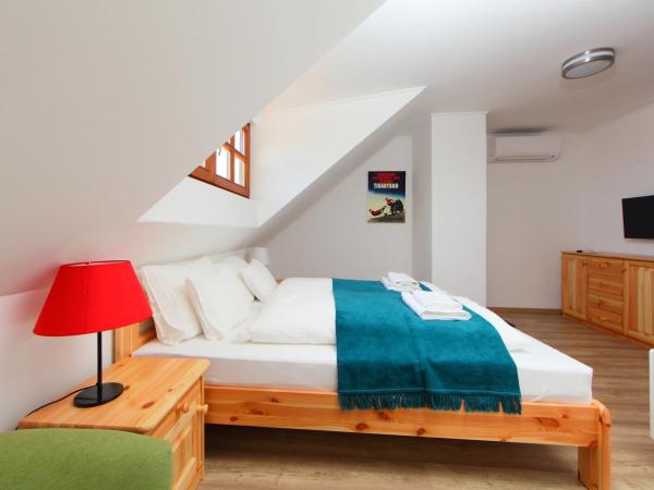 Arácsi Vendégház : photo 10 de la chambre chambre double deluxe