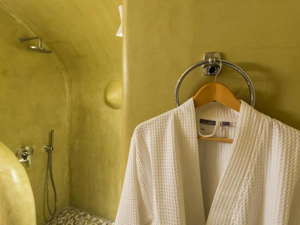 Kima Oia Suites : photo 5 de la chambre chambre double deluxe