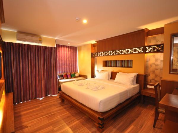 Chalelarn Hotel Hua Hin : photo 5 de la chambre chambre double ou lits jumeaux supérieure avec vue partielle sur la mer