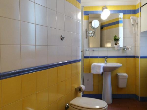 Bed morelli 49 , chiaia : photo 9 de la chambre suite