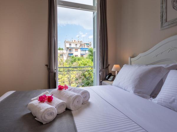 Palladian Home : photo 2 de la chambre chambre double supérieure avec balcon