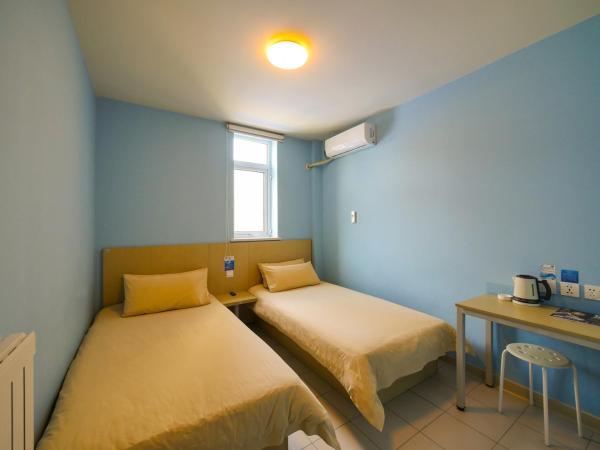 Bestay Hotel Express Shenyang Imperial Palace Huaiyuanmen Subway Station : photo 2 de la chambre chambre lits jumeaux - a