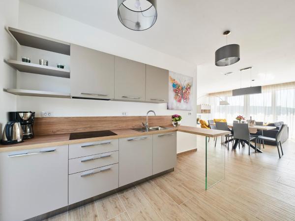 Ribarska Koliba Resort : photo 1 de la chambre appartement - vue sur mer