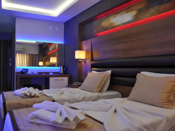 Hotel Kabacam : photo 10 de la chambre chambre triple