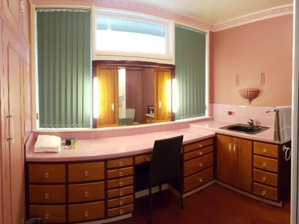 Pure Motel : photo 3 de la chambre upstairs queen room (no kitchen)