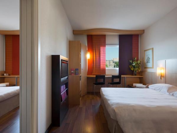Hotel Rafael : photo 1 de la chambre 2 chambres communicantes