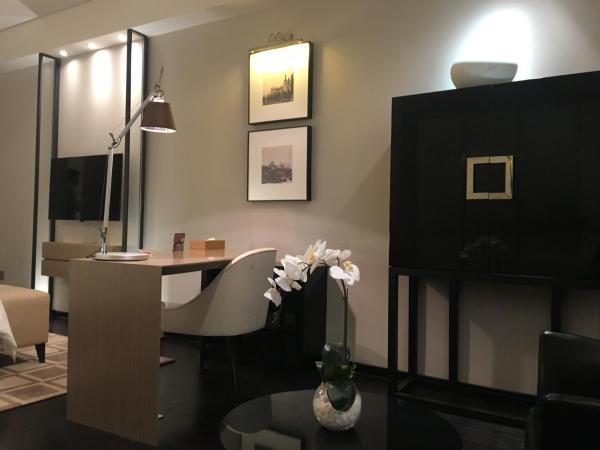 Golden Tulip Bund New Asia (The Former Jinjiang Metropolo Hotel Classiq Shanghai,Rock Bund) : photo 3 de la chambre suite supérieure lit king-size