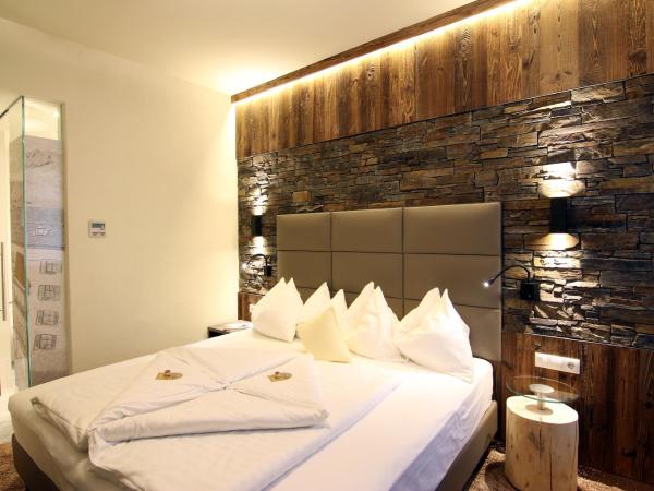 Hotel Goldener Adler Innsbruck : photo 9 de la chambre chambre double traditionnelle