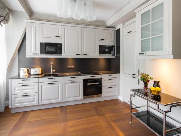 Rubin Luxury Apartments : photo 7 de la chambre suite duplex avec accès au centre de bien-Être