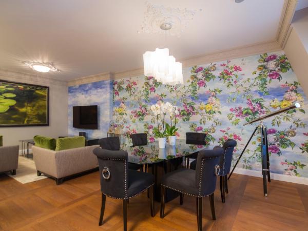 Rubin Luxury Apartments : photo 6 de la chambre suite duplex avec accès au centre de bien-Être