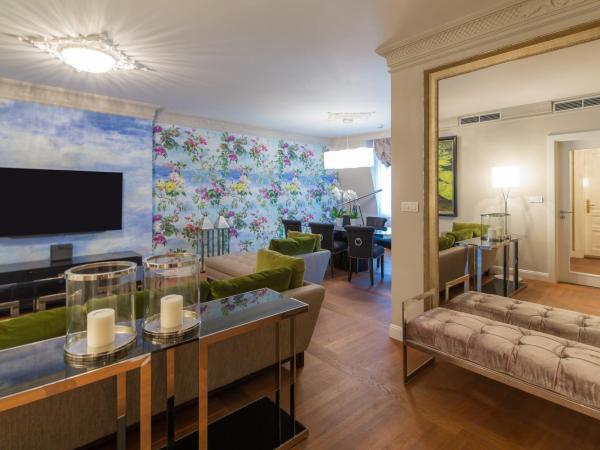 Rubin Luxury Apartments : photo 5 de la chambre suite duplex avec accès au centre de bien-Être