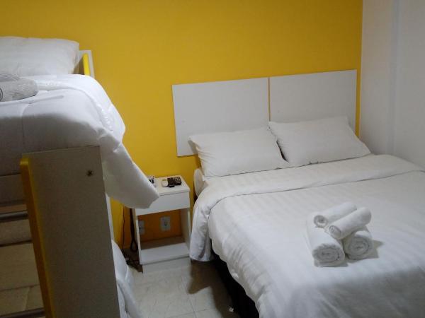 Hostel Pontal do Duque : photo 1 de la chambre suite avec balcon