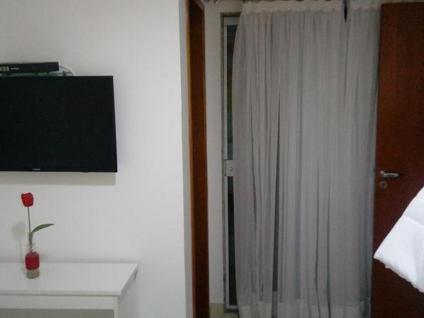 Hostel Pontal do Duque : photo 2 de la chambre suite avec balcon