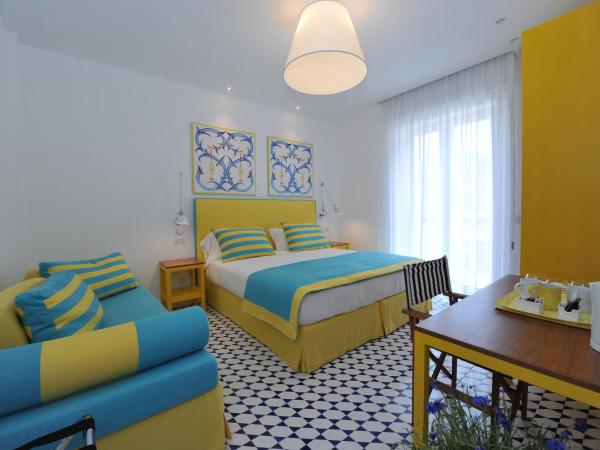 Maison Lauren : photo 8 de la chambre chambre double ou lits jumeaux deluxe avec balcon