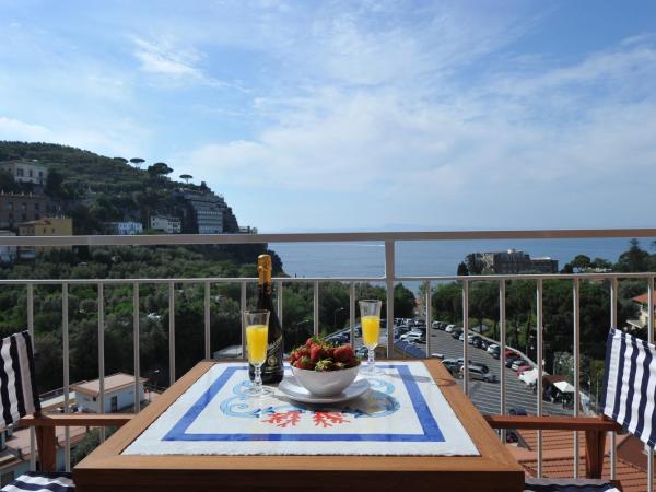 Maison Lauren : photo 7 de la chambre chambre double ou lits jumeaux deluxe - vue sur mer