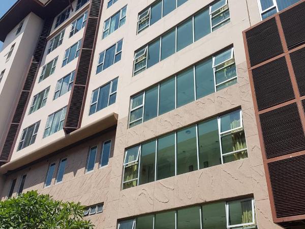 Maninarakorn Hotel : photo 4 de la chambre hôtel supérieur