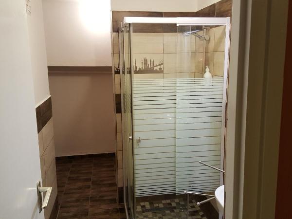Arató Vendégház : photo 4 de la chambre appartement (4 adultes)
