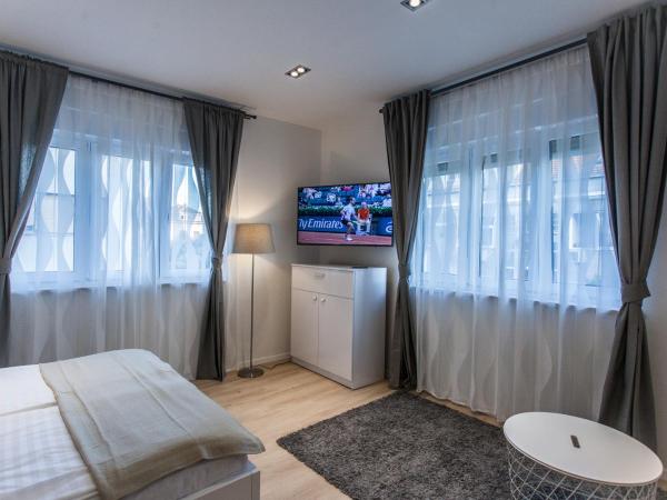 Priuli Luxury Rooms : photo 4 de la chambre chambre lit queen-size deluxe - annexe - 5 rue vukovarska