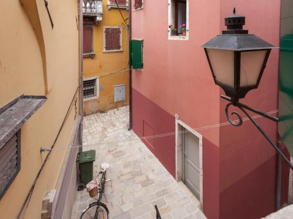 Apartments and Rooms Hey Rovinj : photo 7 de la chambre chambre standard lit queen-size