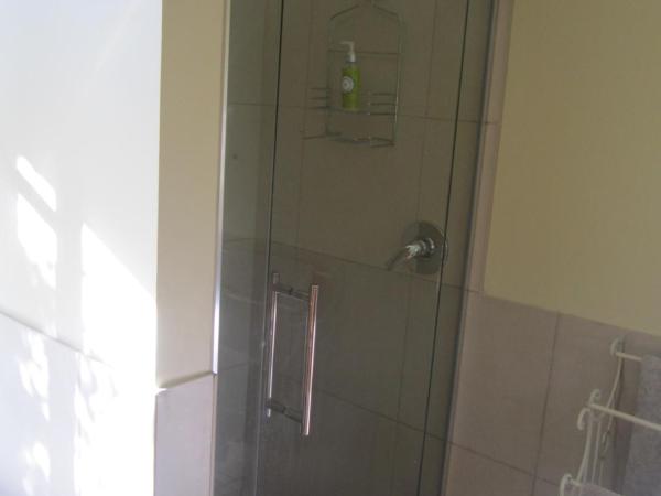 Magnolia Cottage : photo 5 de la chambre suite - vue sur jardin