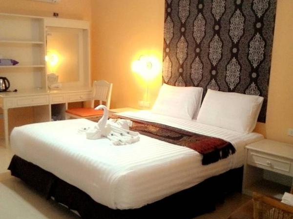 Ploy Puu Residence : photo 2 de la chambre chambre lit king-size standard