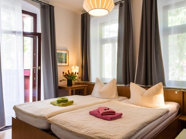 Pension an der Pillnitzer Schlossfähre : photo 2 de la chambre chambre double