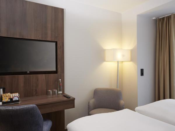 HYPERION Hotel Berlin : photo 7 de la chambre chambre double ou lits jumeaux confort 