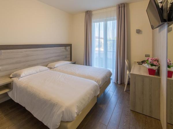 Hotel Colombera Rossa : photo 3 de la chambre chambre simple deluxe avec balcon