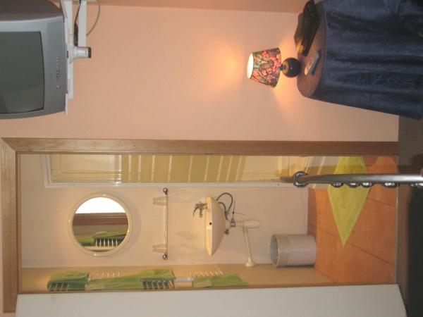 B&B Het Wit Beertje : photo 3 de la chambre chambre lits jumeaux standard