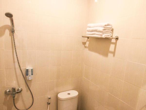 DOM Hotel Jogja : photo 6 de la chambre chambre lit king-size ou lits jumeaux supérieure