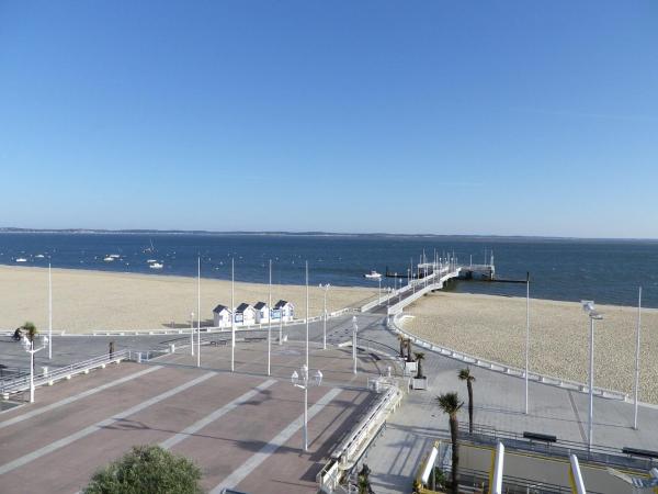 Grand Hôtel Richelieu : photo 6 de la chambre chambre double - vue sur mer
