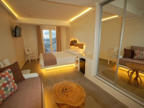 Regal View : photo 1 de la chambre chambre triple – vue sur mer - rez-de-chaussée 