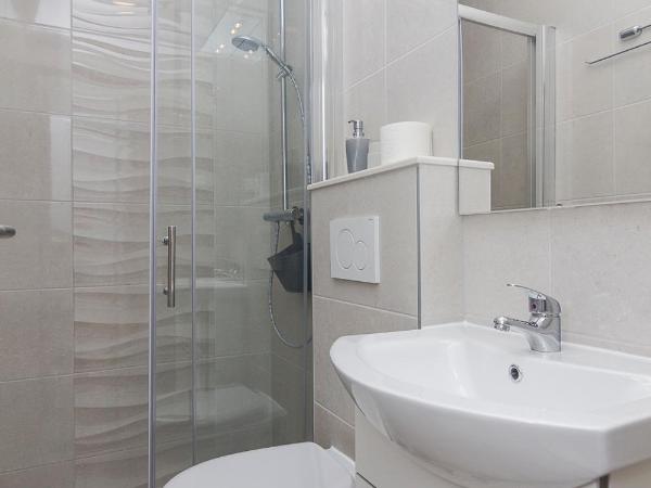 APARTMENTS A&B : photo 5 de la chambre suite 3 chambres