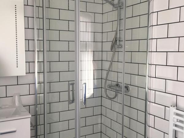 Happy Return Hotel : photo 4 de la chambre chambre familiale classique