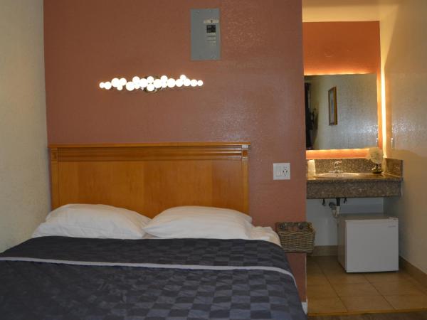 Lincoln Park Motel : photo 4 de la chambre chambre avec lit queen-size