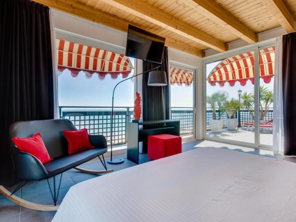 Hotel Manila : photo 1 de la chambre suite deluxe - vue sur mer