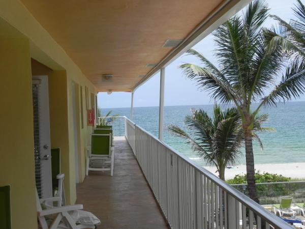 Windjammer Resort and Beach Club : photo 4 de la chambre appartement 1 chambre avec accès escalier – vue sur océan