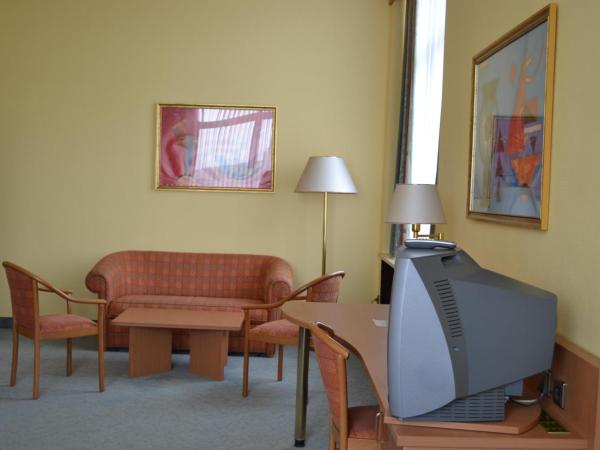 Tagungshotel Höchster Hof : photo 3 de la chambre chambre double ou lits jumeaux