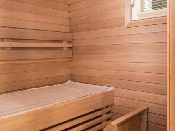 Santa Claus Holiday Village : photo 9 de la chambre gîte supérieur avec sauna - a