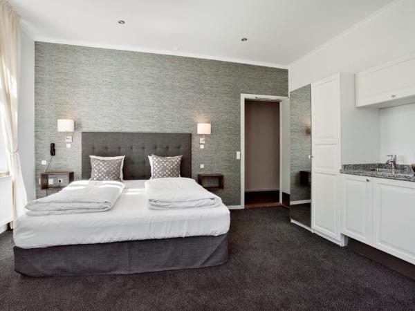 Hotel Tiffany : photo 9 de la chambre chambre familiale (2 adultes + 1 enfant)