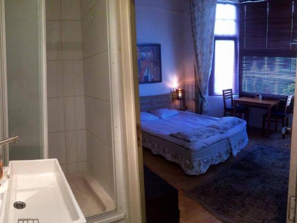 Appart-hôtel Maison de la Lune - petite Auberge d'Etterbeek : photo 7 de la chambre studio (2 adultes)
