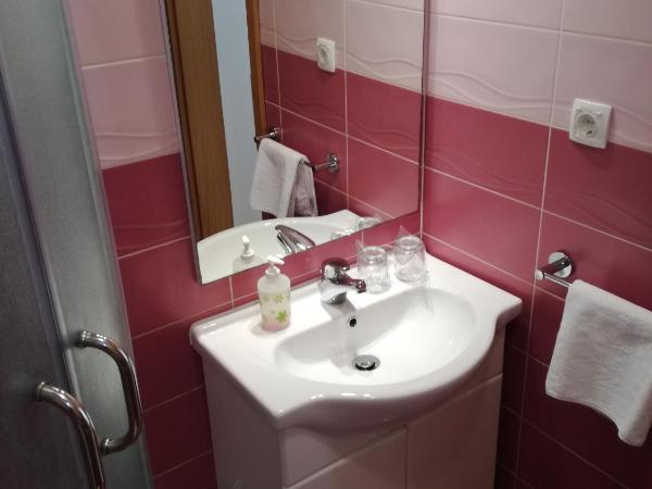 Villa Ruzica : photo 4 de la chambre chambre lits jumeaux