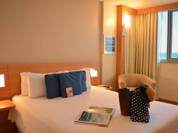 Novotel Rio de Janeiro Barra da Tijuca : photo 5 de la chambre appartement supérieur avec lit queen-size - vue sur mer
