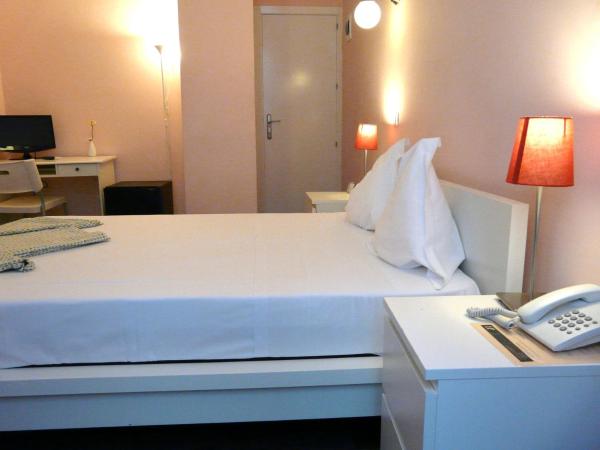 Hostal Goyal Pizarro : photo 2 de la chambre chambre double confort