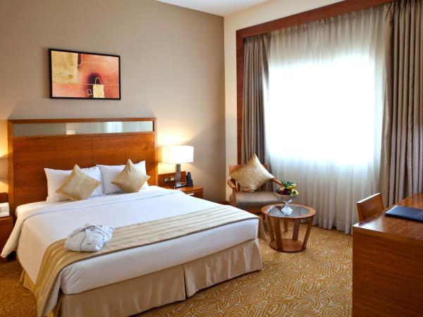 Landmark Grand Hotel : photo 5 de la chambre chambre lit king-size standard