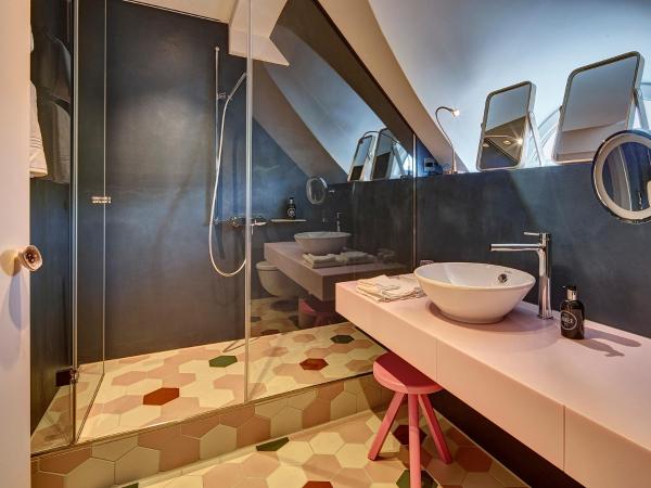 Hotel Anker Luzern : photo 6 de la chambre suite tour avec jacuzzi et toit-terrasse