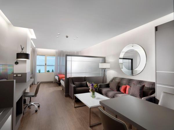 Holiday Suites : photo 4 de la chambre suite junior