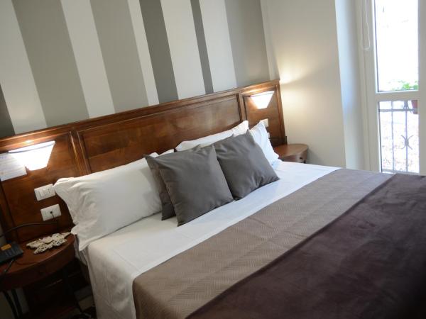Hotel Giulio Cesare : photo 4 de la chambre chambre double ou lits jumeaux avec balcon