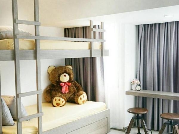 Bossotel Chiang Mai : photo 8 de la chambre chambre familiale avec lits superposés